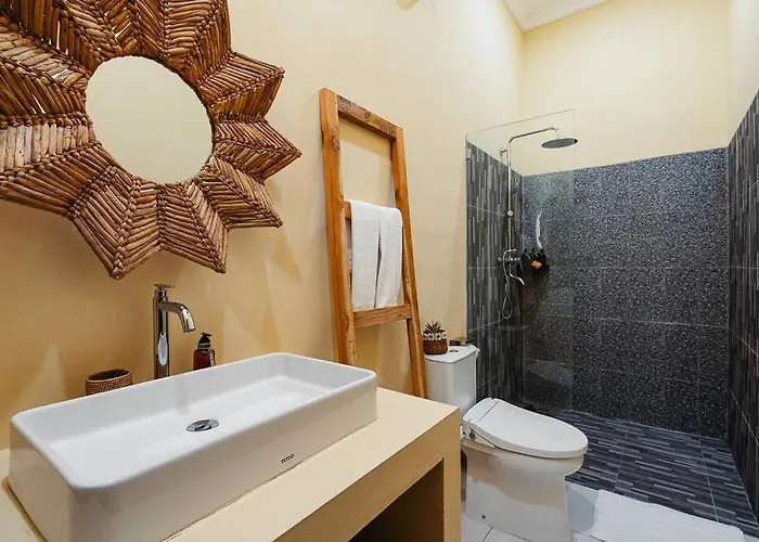 Villa Aaya - 8 Min To Beach, Radiant With Rice Field View Canggu