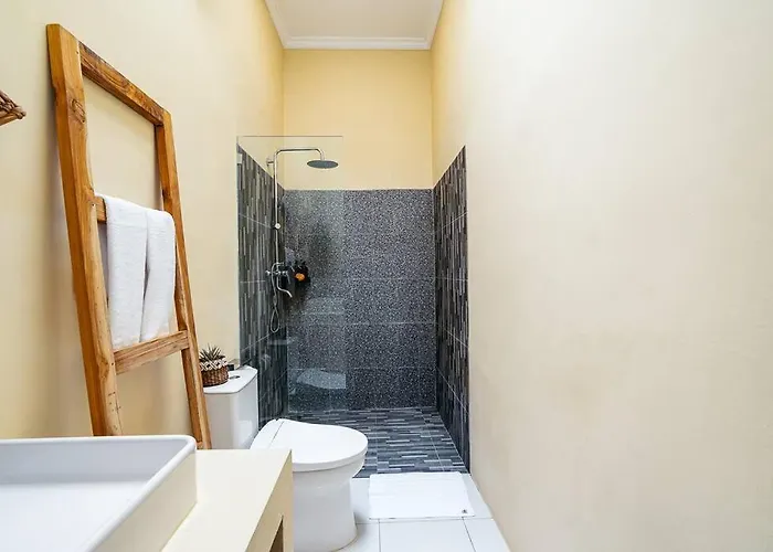 Aaya - 8 Min To Beach, Radiant With Rice Field View Villa *